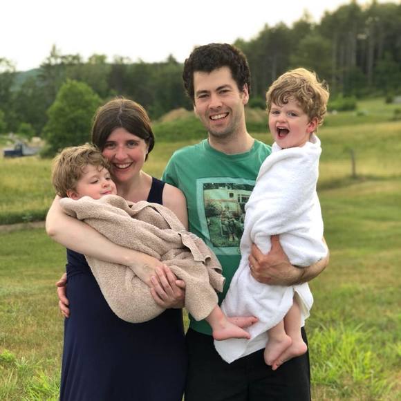 Meet your Posher, Katie - Picture 1 of 1